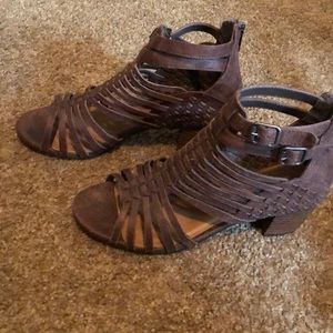 Brown 2inch ‘Not Rated’ shoes